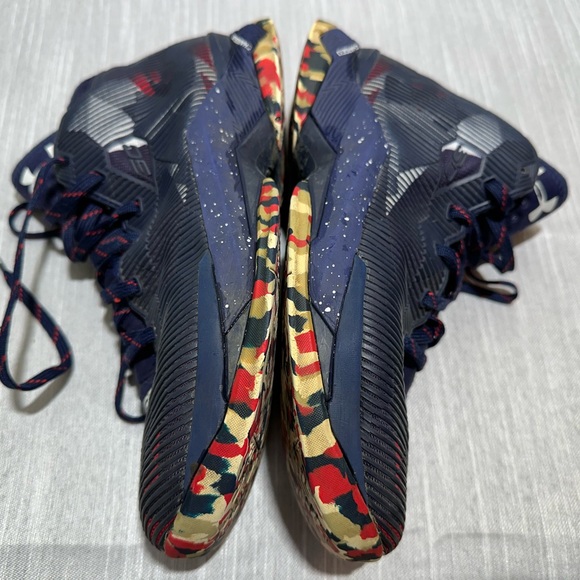 Under Armour Stephen Curry Charged Basketball Shoes, men's size 8 - Picture 4 of 6